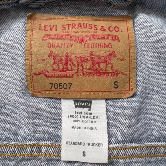 Levi’s Standard Trucker Mens Denim Jacket Size Small 90"s Style Unisex - Picture 8 of 8